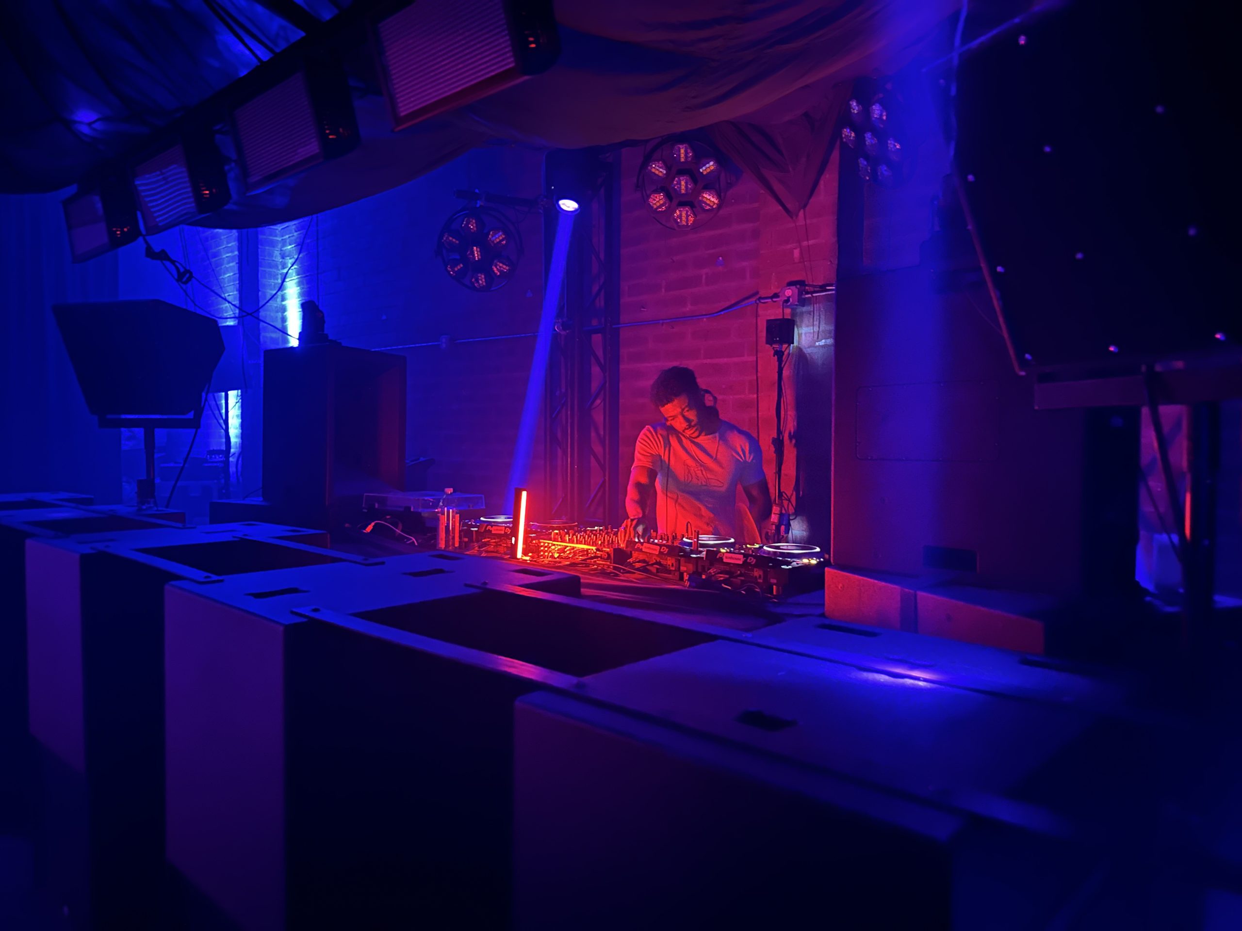 Mez DJing